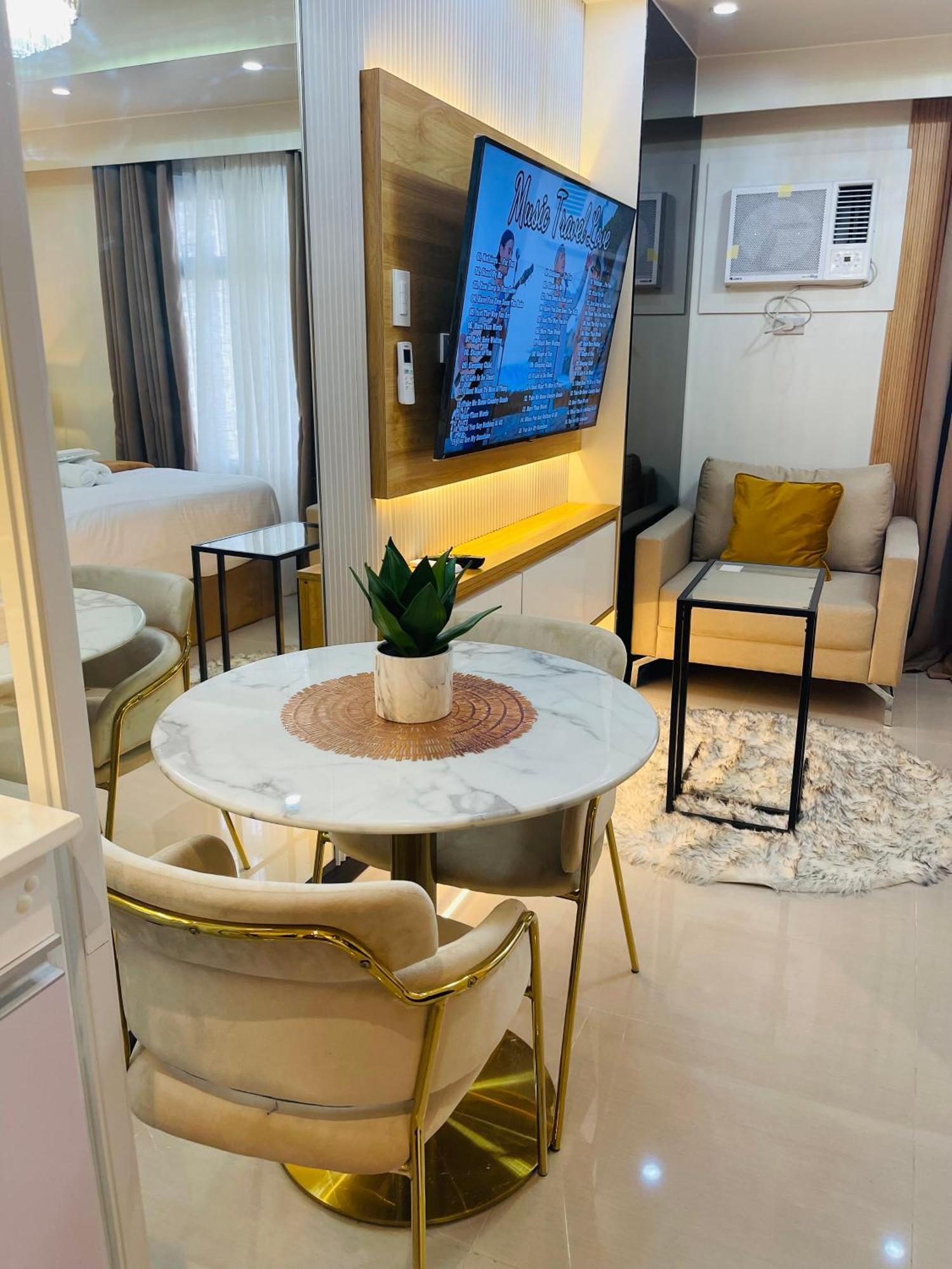 Marias Suite Near Manila Bay Free Use Of Pool Exteriér fotografie